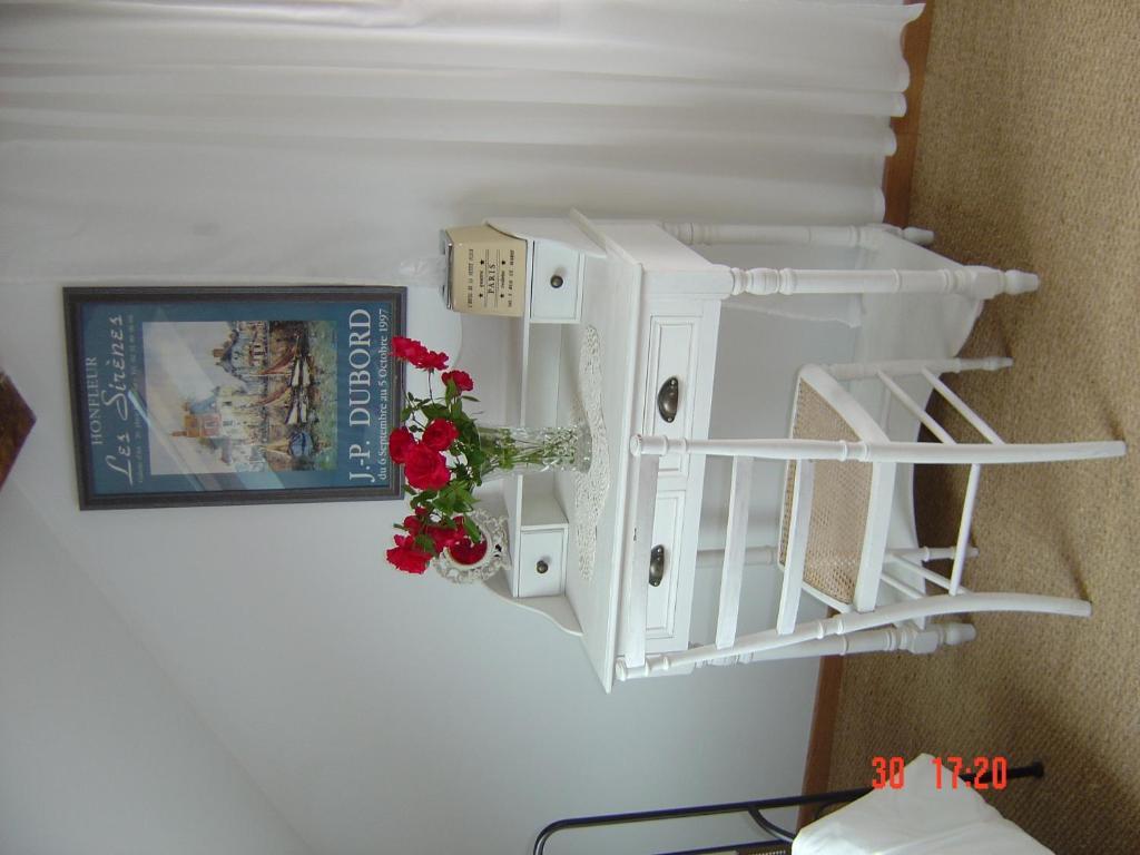 Aux Quatre Saisons Axat Bed & Breakfast Стая снимка