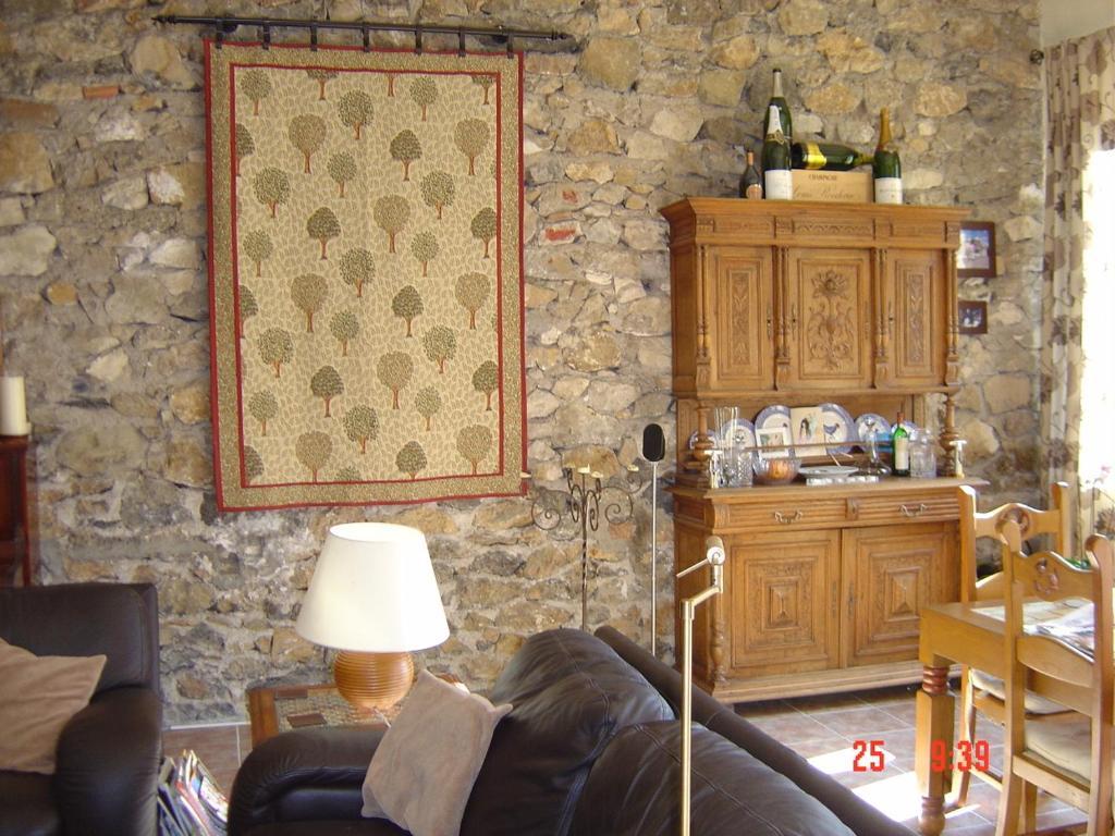 Aux Quatre Saisons Axat Bed & Breakfast Екстериор снимка