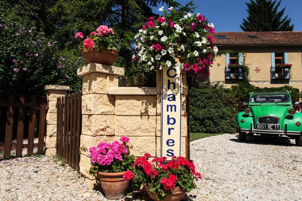 Aux Quatre Saisons Axat Bed & Breakfast Екстериор снимка
